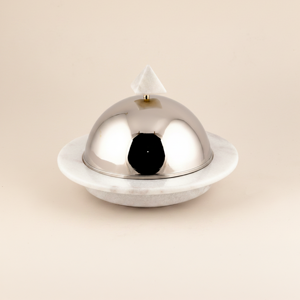 Pyramid Dish